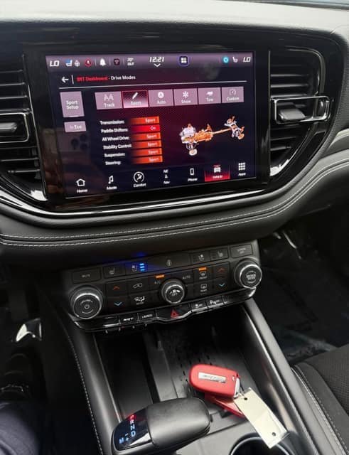 2025 Dodge Hellcat Durango SRT &ndash; photo 11