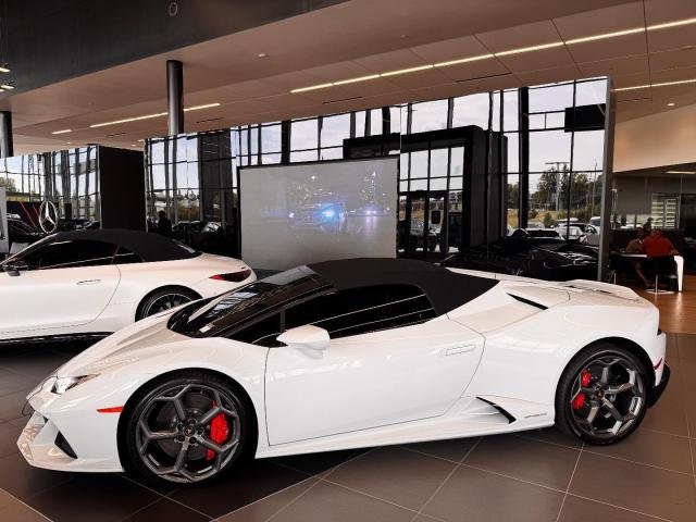 2024 Lamborghini Huracan EVO Spyder AWD &ndash; photo 9
