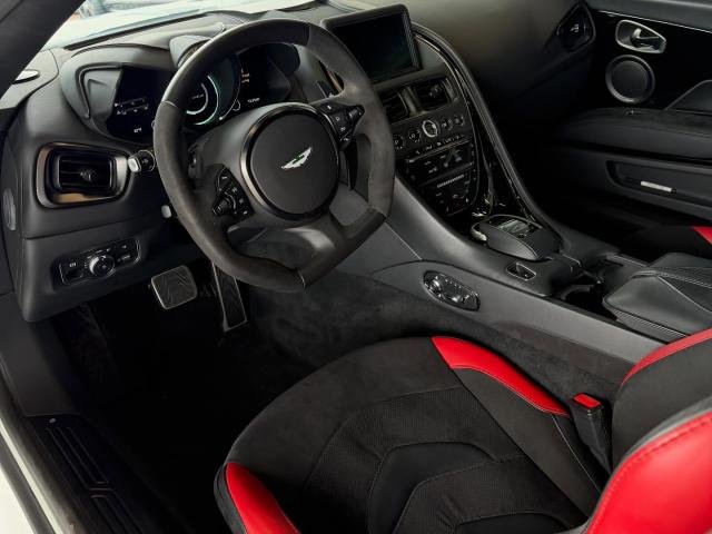 2022 Aston Martin DBS Superleggera V12 &ndash; photo 5